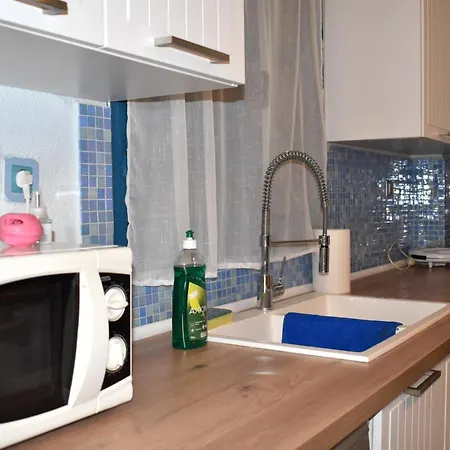 Island In Mykoniatika Apartment